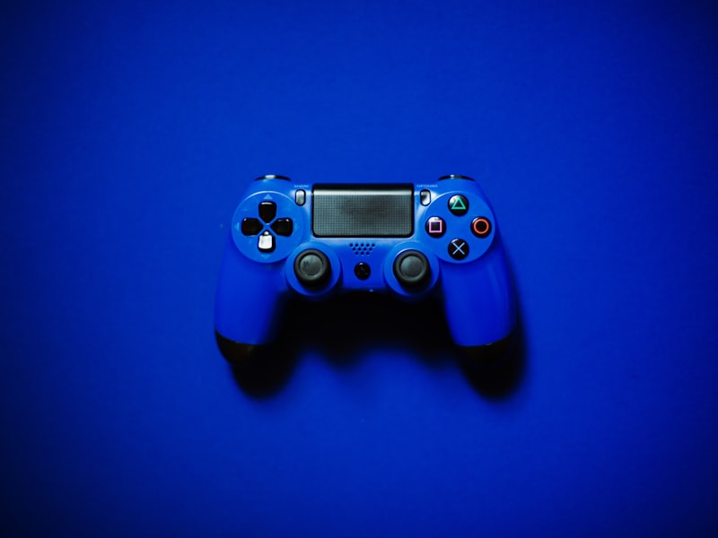 Long-form game review layout